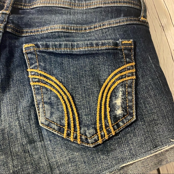 Hollister Shorts Size 0 - Picture 3 of 7